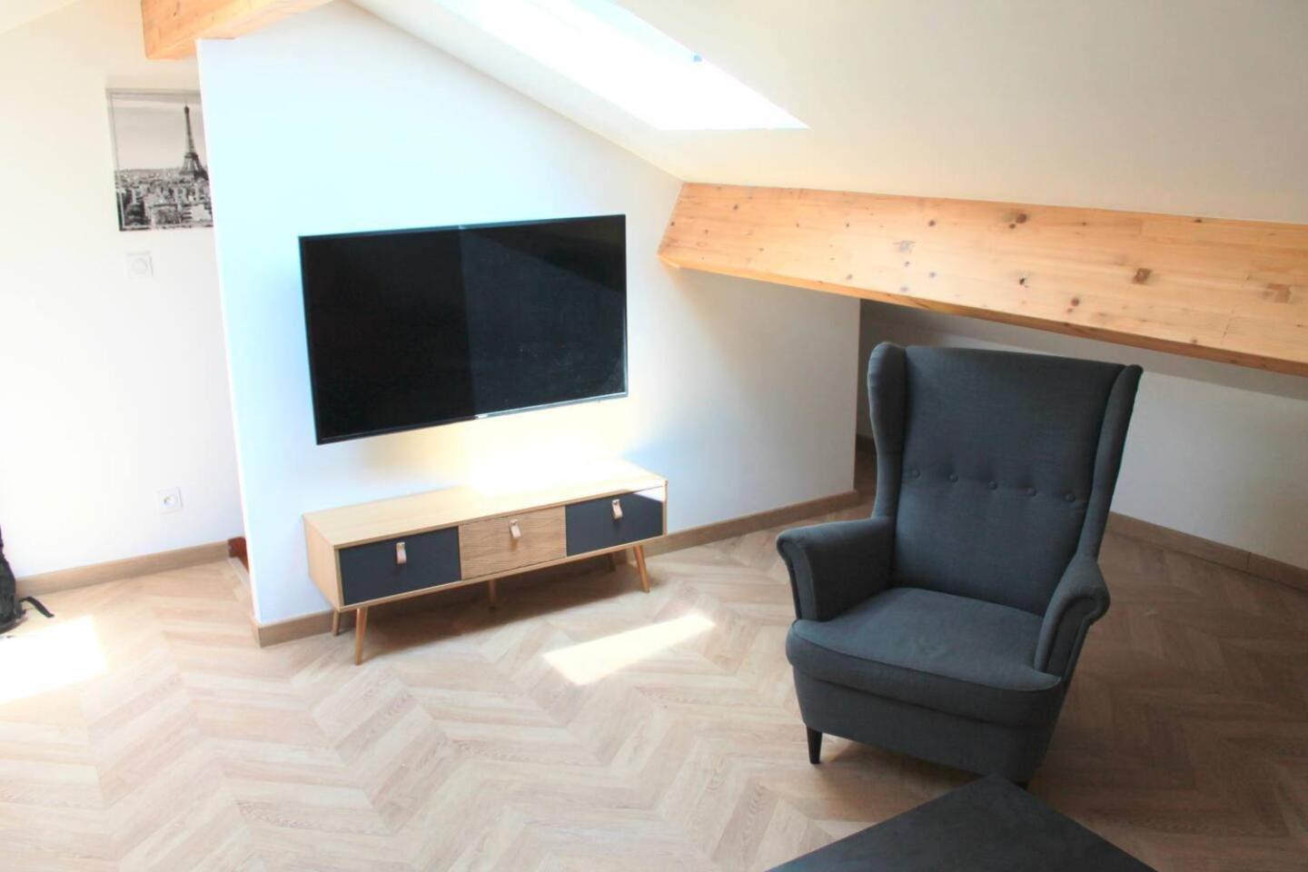 Gheddachi Apartment Gentilly Bagian luar foto