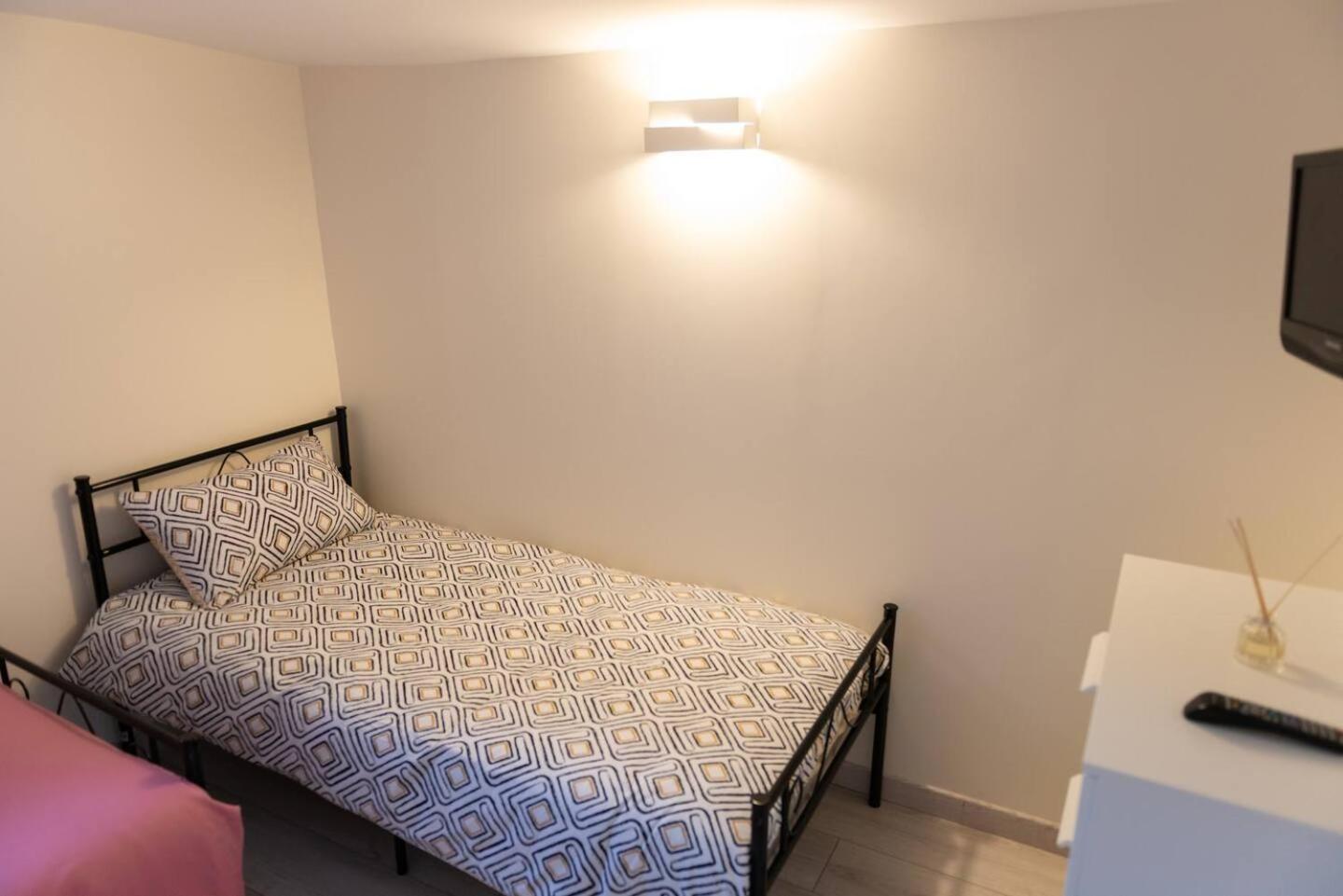 Gheddachi Apartment Gentilly Bagian luar foto